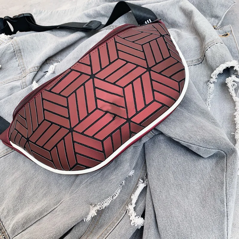 

New Style Issey Miyake Celebrity Style Rubik's Cube Rhombus Wallet Colorful Reflective Sports Cross-body Chest Bag Men And Women