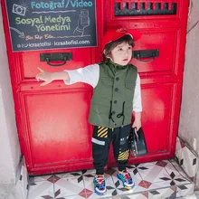 Весенне-осенняя рабочая одежда для малышей, джинсовая куртка зеленого цвета, жилет Детская куртка г. Осенняя новая стильная жилетка для мальчиков