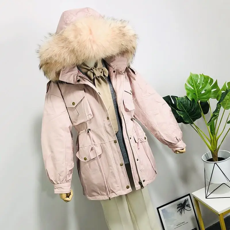Pink5 Зимняя женская большая теплая куртка с капюшоном и воротником из натурального меха енота, однотонное пальто на утином пуху средней длины, тонкие толстые парки - Цвет: Pink5