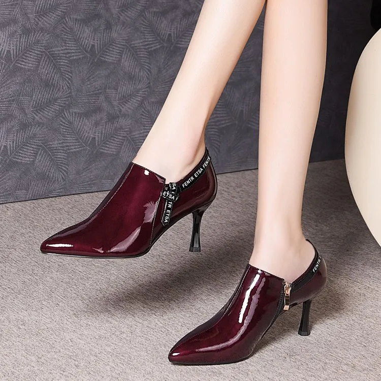 

2020 Fashion Early Spring New Style Pointed-Toe Lettered Decoration Deep Mouth Solid Color Stiletto Fashion Four Seasons Shoes