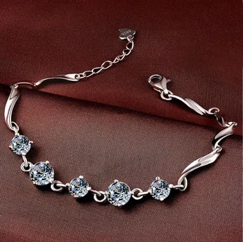 

Simple Fashion 925 Sterling Silver Four-claw Zirconia Heart Bracelet For Women Valentine's Day Gift pulseira S-B155