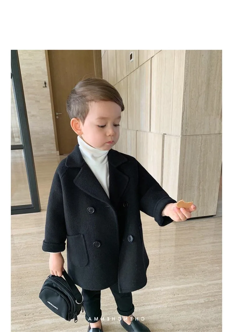 12161769195_773054496