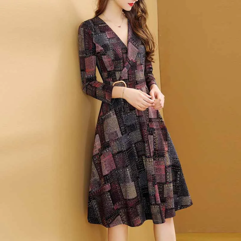 

Ozhouzhan Ninth Sleeve V-neck Printed Full Body Dress 2018 Autumn Clothing New Style Fashion Slim Fit A- line Skirt
