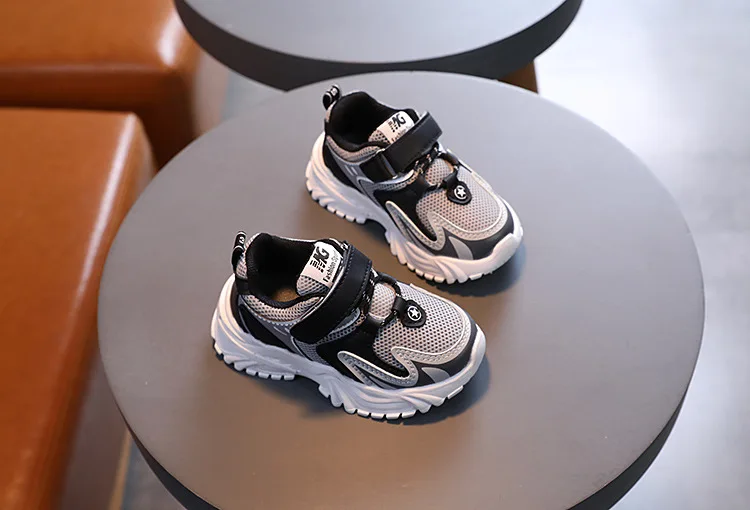 Crianças da Moda Tênis de Corrida Crianças Sapatos Casuais Tênis Meninos Criança Menina Esporte Chaussure Garcon Enfant 6 Mamãe e Bebê
