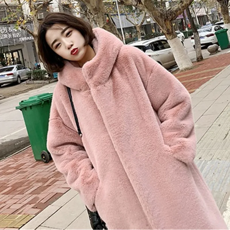 Pink UHYTGF Высококачественная зимняя шуба из искусственного меха норки капюшон с мехом енота кролика рекс элегантная теплая меховая куртка повседневное длинное пальто Плюс Размер 310 - Цвет: Pink