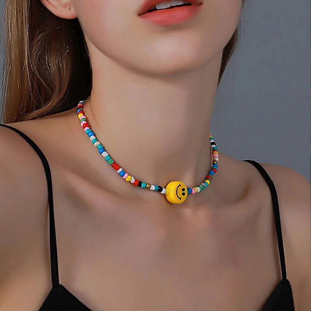 2021 New Lovely Daisy Flower Colorful Beads Pearl Clavicle Choker Necklace for Women Girls Spring Summer Jewelry Wholesale 
