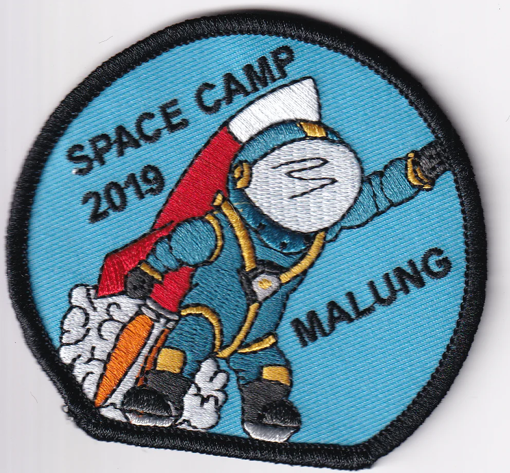 Значок с вышивкой нашивка на заказ дисплей: SPACE CAMP | Дом и сад