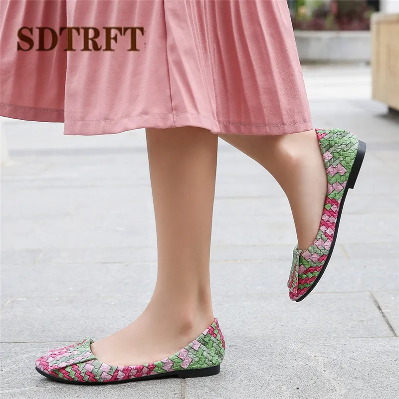 

SDTRFT zapatos mujer Casual Driver Flats women soft sole Shallow Mouth shoes OL work Loafers Plus:36-45 46 sapato feminino