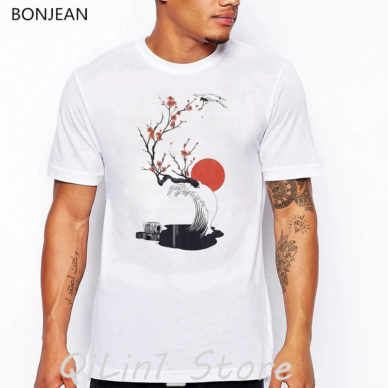 Новое поступление 2019 Винтажная футболка с красным короном и цветами подсолнуха