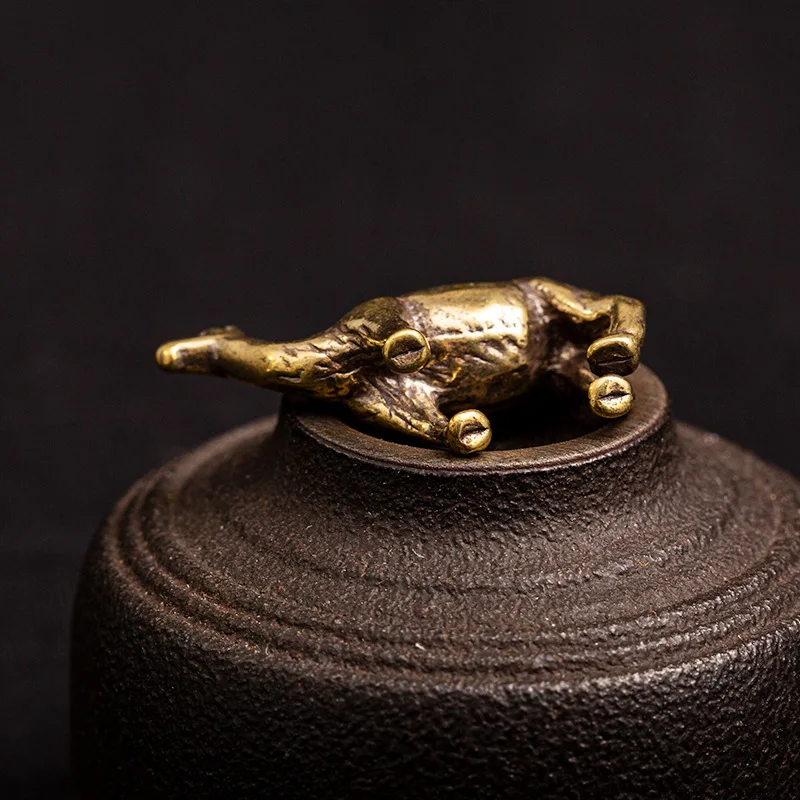 camel keychain pendants (6)