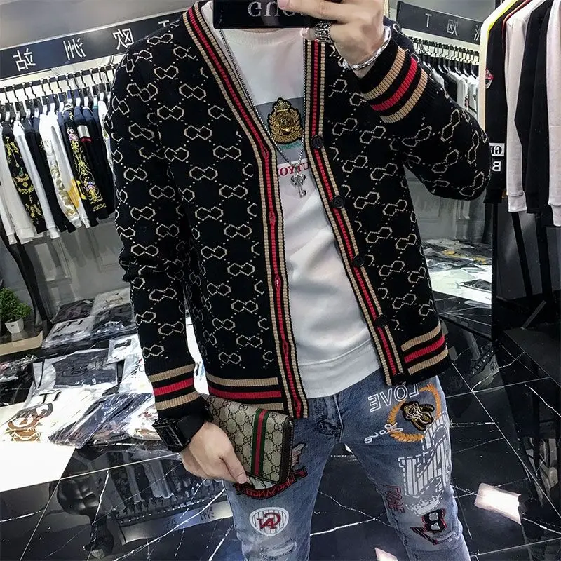 

Plaid Sweater Jacket Men 's Cardigan Fashion Sweater 2020 Spring and Autumn New Men 's Fashion Long-Sleeved British Style Jacket
