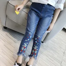 Весенне-осенние новые стильные узкие джинсы с вышивкой для маленьких девочек универсальные белые потертые джинсы с кисточками для маленьких девочек