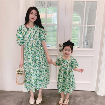 

High Quality Mommy and Me Small Daisies Print Kids Dresses for Mother Daughter Girls Dress Summer Family Matching Clothes