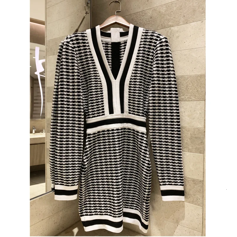 Ladies sexy striped V-neck bag hip dress autumn winter quality long-sleeved party queen exquisite slim knit dress