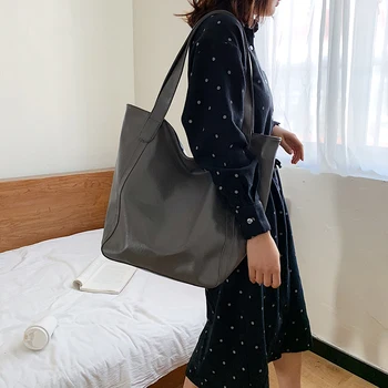 

Women handbag High capacity tote lady Casual Full functioning Personality Pu leather Wild Shoulder bag women for women