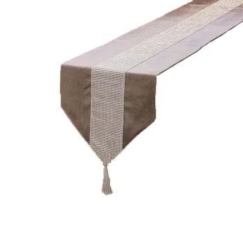 

32x210cm modern Rhinestones Table Runner For Wedding Party Chirstmas Cake Floral Flannel Tablecloth Decoration