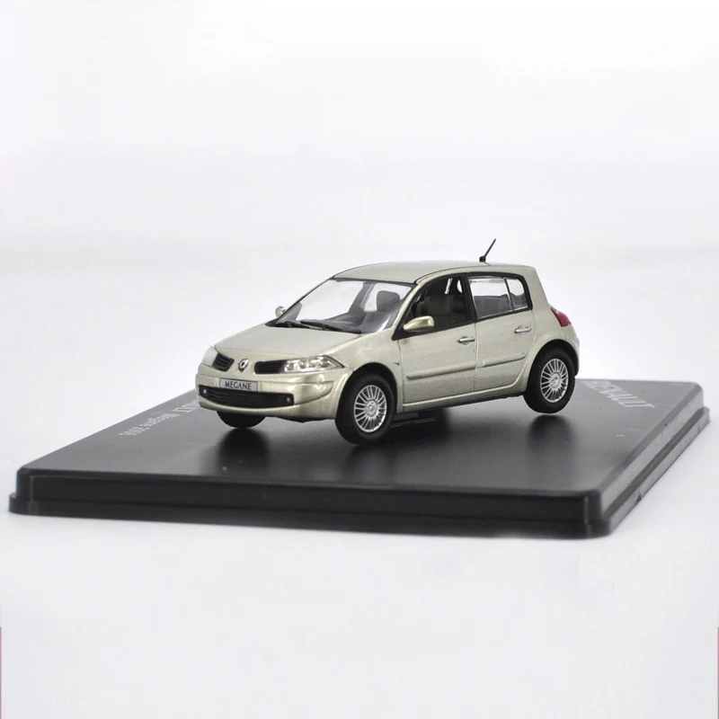 1:43 Megane 2006 литая под давлением Модель автомобиля игрушки Металлическая Модель автомобиля оригинальная коробка