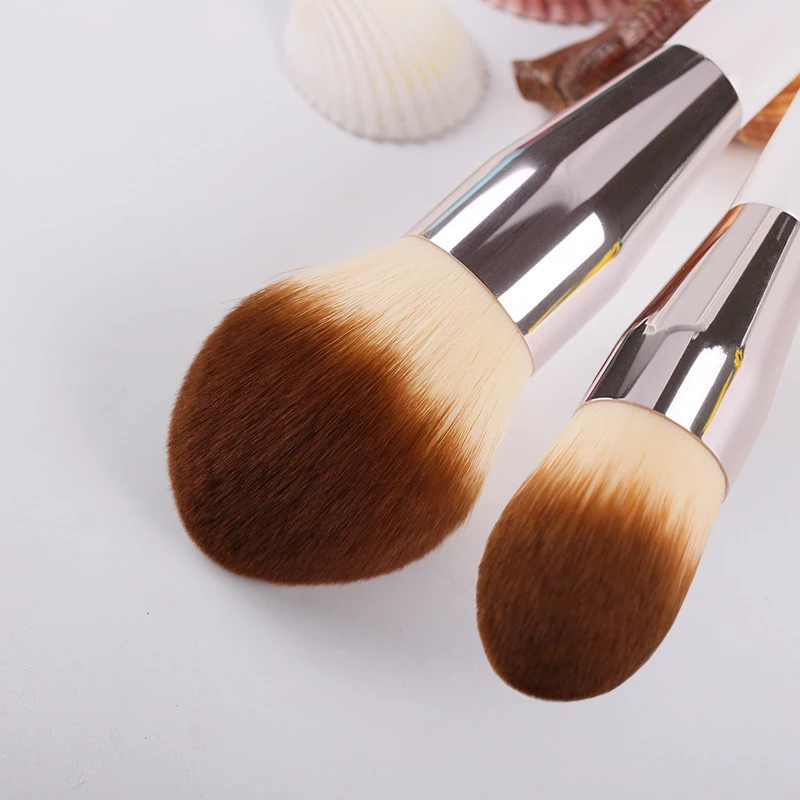 Description Picture 5 of item2pcs/set Big size Powder Makeup brushes + Flame Foundation brush Liquid cream Make up brush cosmetic tools soft Professional