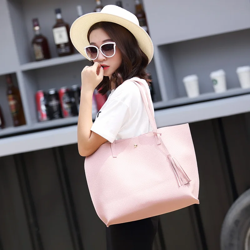 

Women's bag Korean fashion solid color PU leather tassel women's large-capacity messenger shoulder bag sh110018