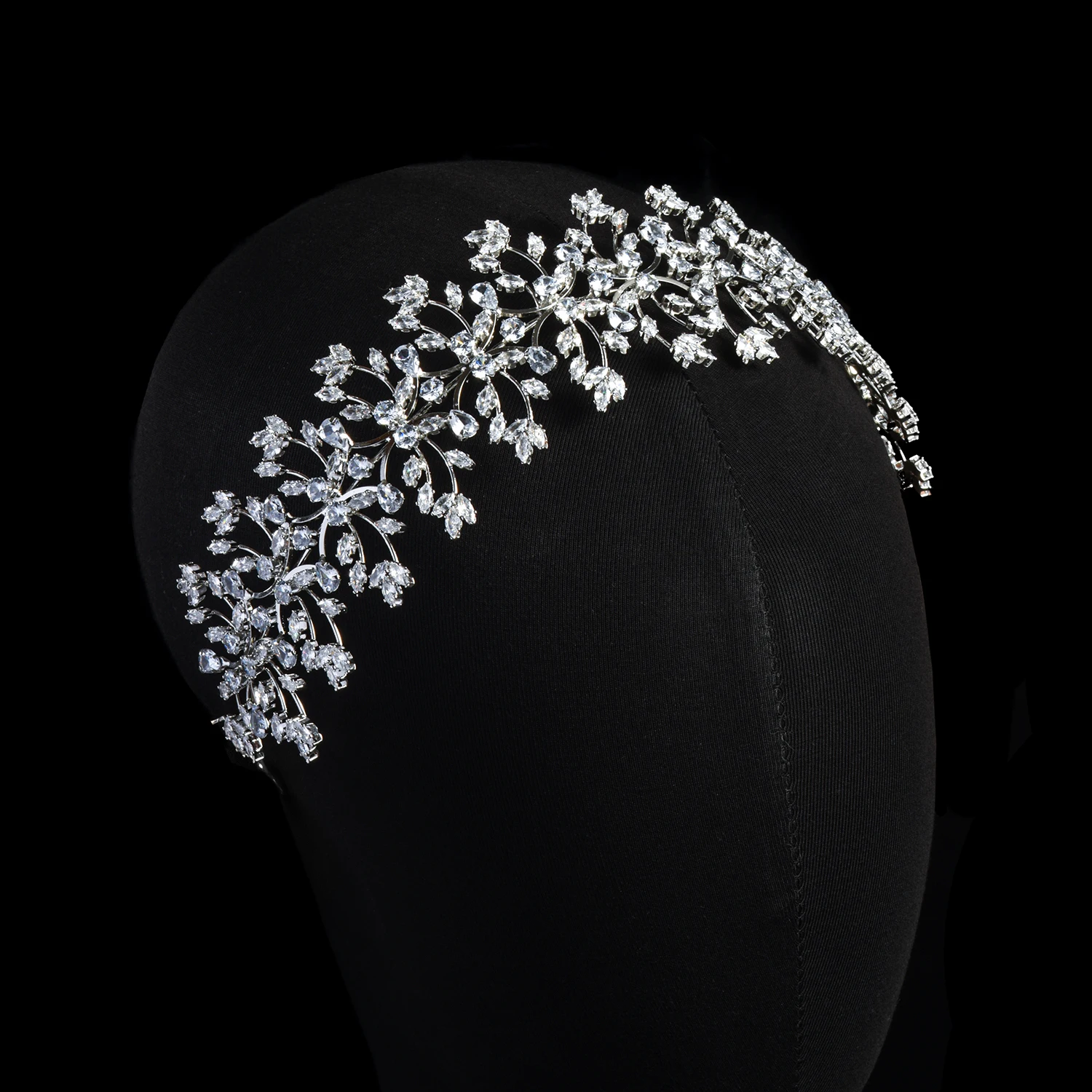 

YCDZSWWL Crystal Maple Leaf Bride Headpieces Full Cubic Zirconia Tiaras Headbands Wedding Hair Accessories