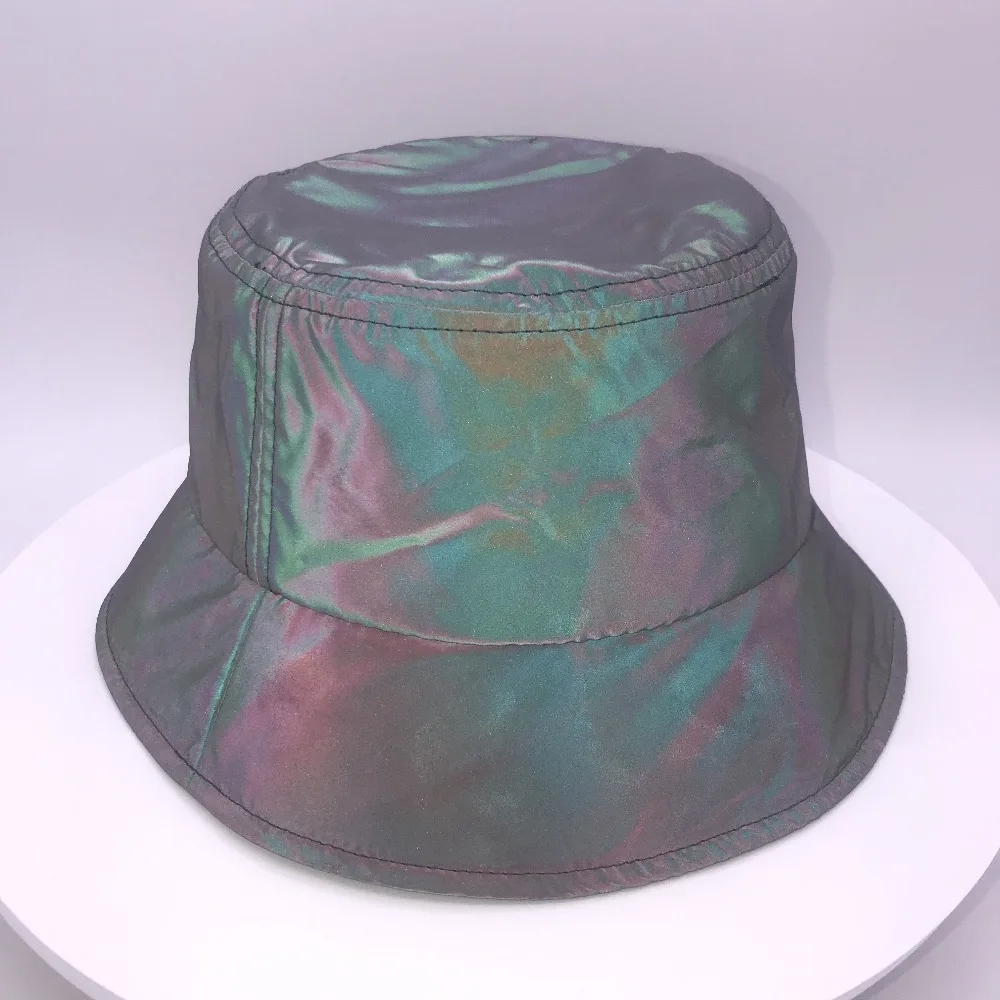 reflectIve bucket cap2