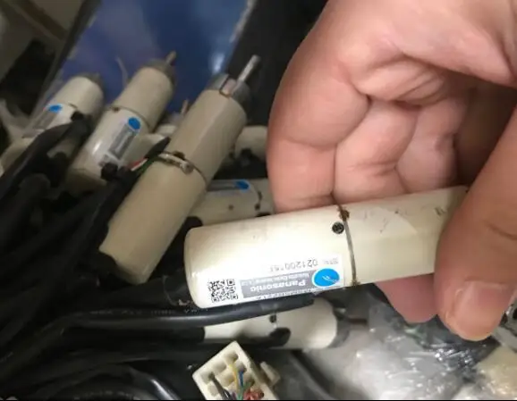 MSM5BZ21A используется один, серводвигатель, хорошо работает
