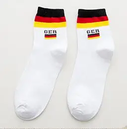 Носки в полоску с немецким корейским флагом повседневные модные персонализированные Harajuku Мужские осенне-зимние впитывающие пот хлопковые белые носки - Цвет: 4
