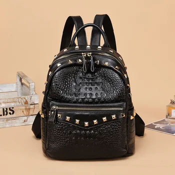 

Crocodile pattern leather ladies backpack 2020 new first layer cowhide large-capacity fashion personality rivet backpack