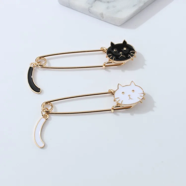 

Japanese-style Clatter Oil Drop Kitty Shake Tail Animal Brooch Simple Big Pins