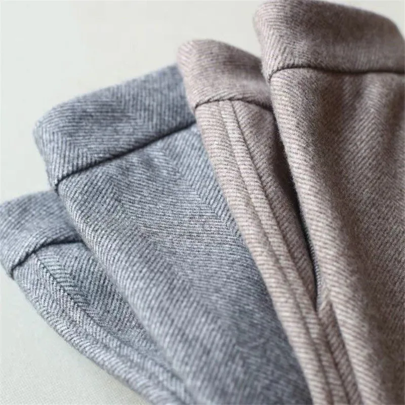 Рисунок 6 - Женские осенние брюки