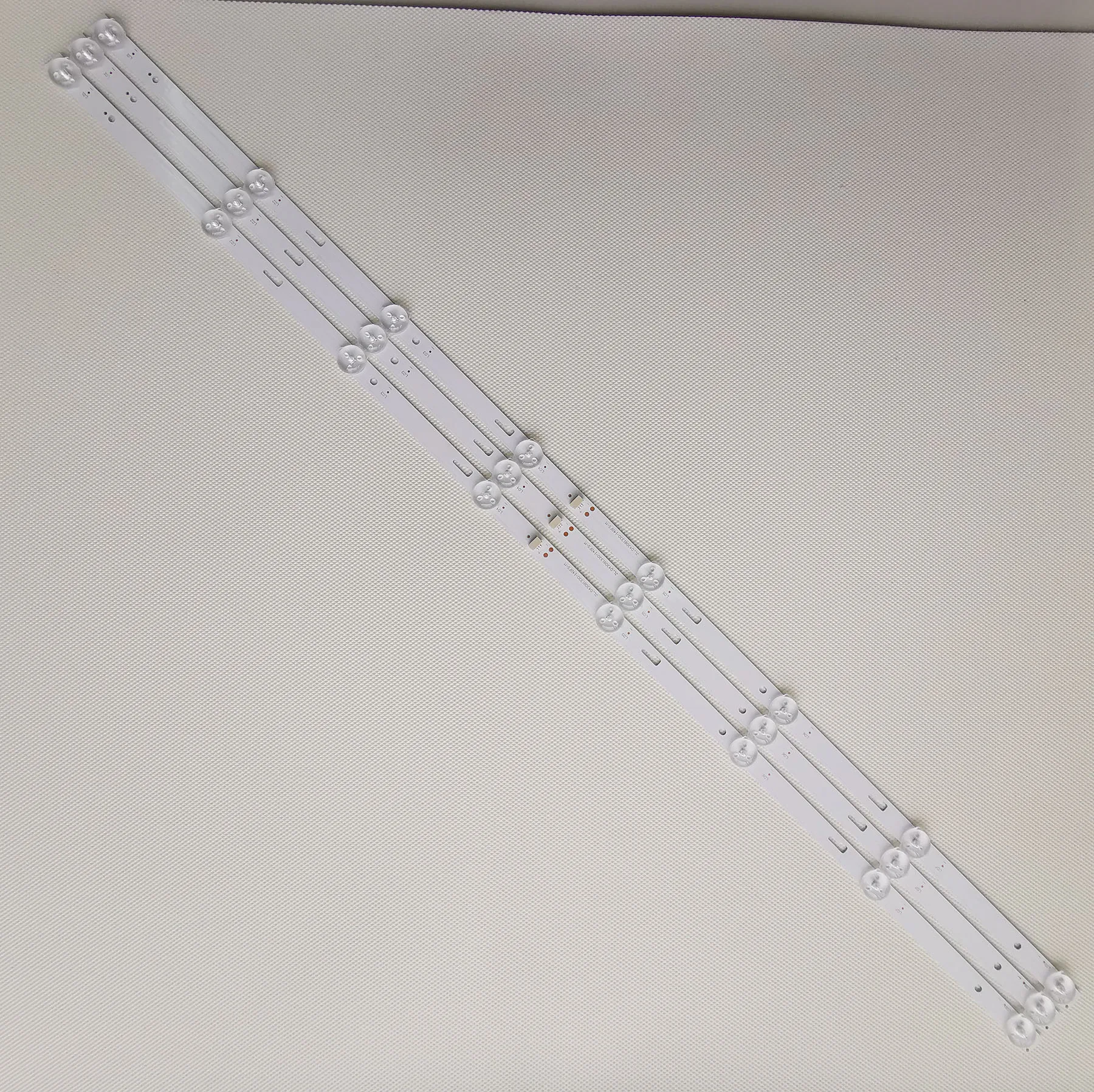 3 шт./компл. Новый Светодиодные ленты для TCL 43 ''ТВ JL.D43081330 140FS M 43L1600C 2600C 43L26CMC