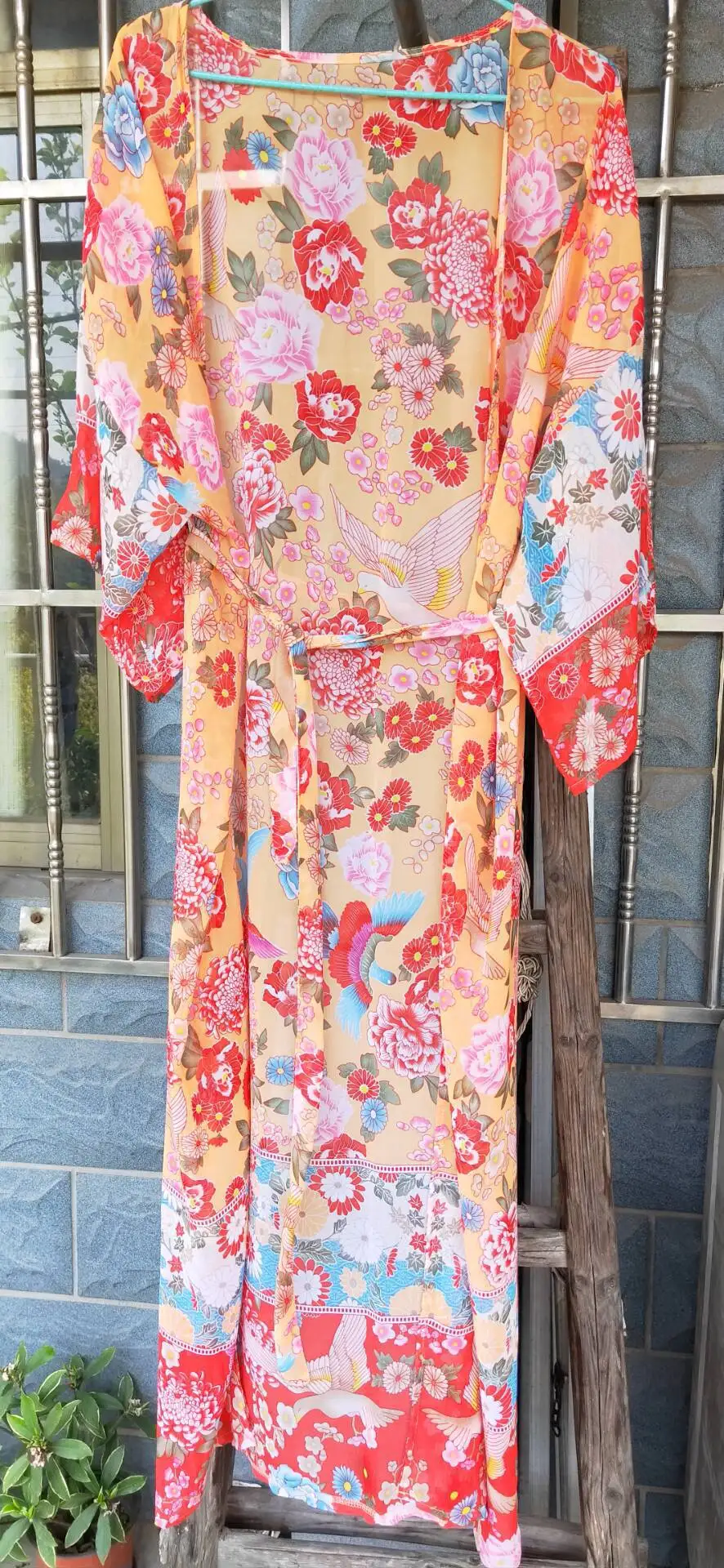 10651230925_1902613322