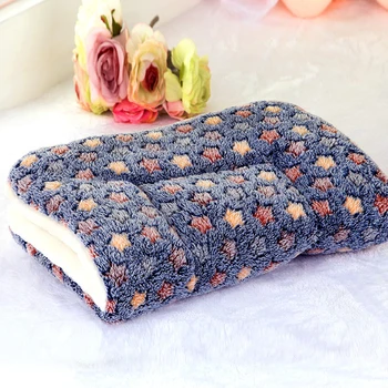 

Dog Bed Pet Blanket Kennel Mat Soft Thick Cashmere Blanket Pet Dog Cat Supplies Cotton+Cashmere Easy to Clean 50*32cm
