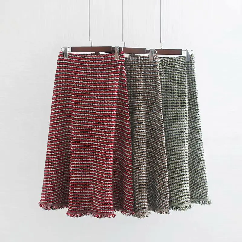 

In the fall and winter of 2019 new core - spun yarn plover case tassel version of A fashionable knitted skirts by 8-26291