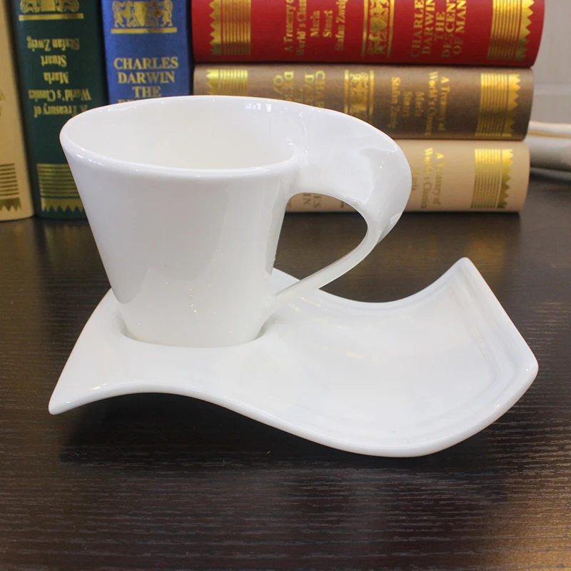 Creative Wave Ceramic Fancy Coffee Cup and Saucer Set European Small Luxury Couple Coffee Cup
