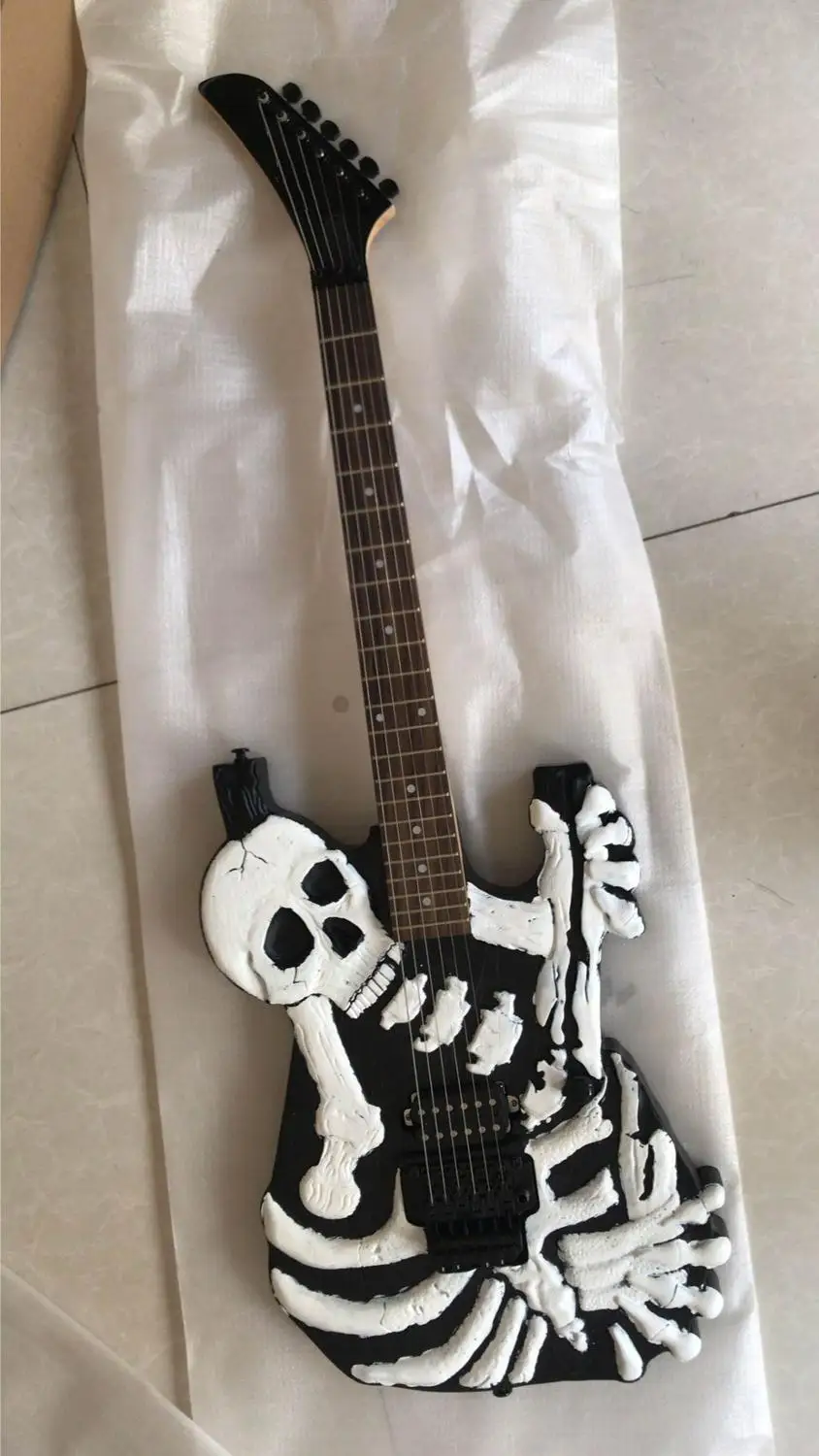 Free Shipping New Arrival Espmodel Signature Electric Guitar Skull Body Carved In Black 180906