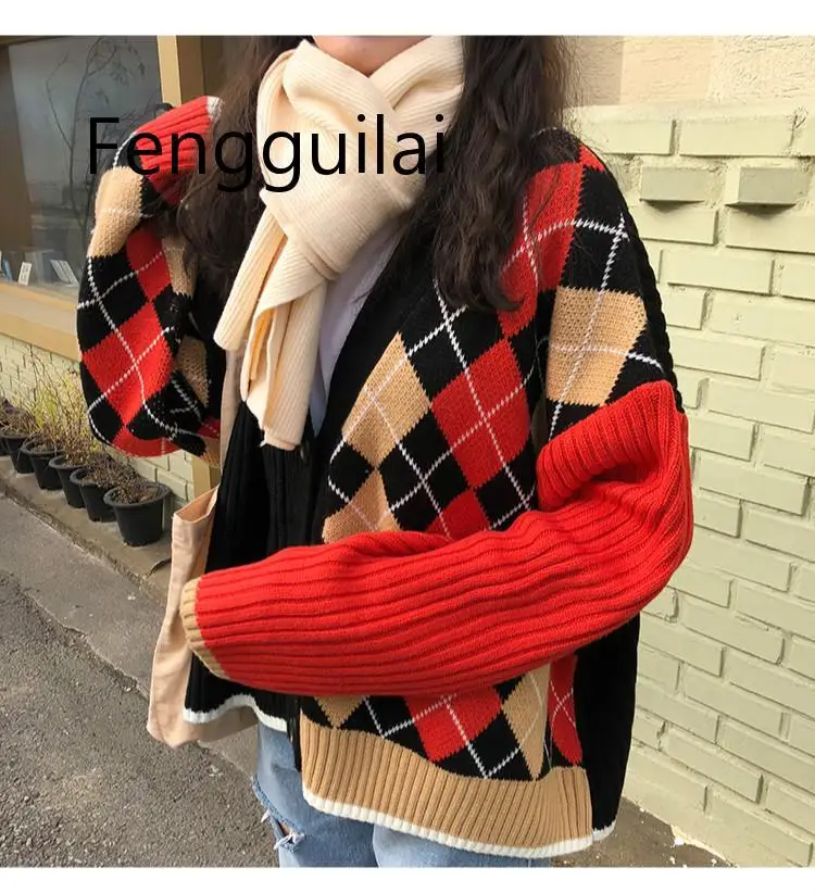 FENGGUILAI INS Hot Women Knitted Cardigans Stylish 3 Colors Spring Winter Autumn V Neck Color Patchwork Plaid Sweater FENGGUILAI INS Hot Women Knitted Cardigans Stylish 3 Colors Spring Winter Autumn V Neck Color Patchwork Plaid Sweater
