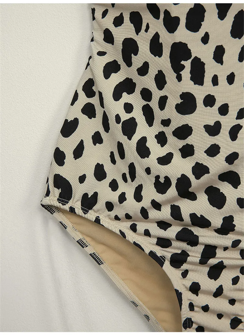 14137054497_1072356743