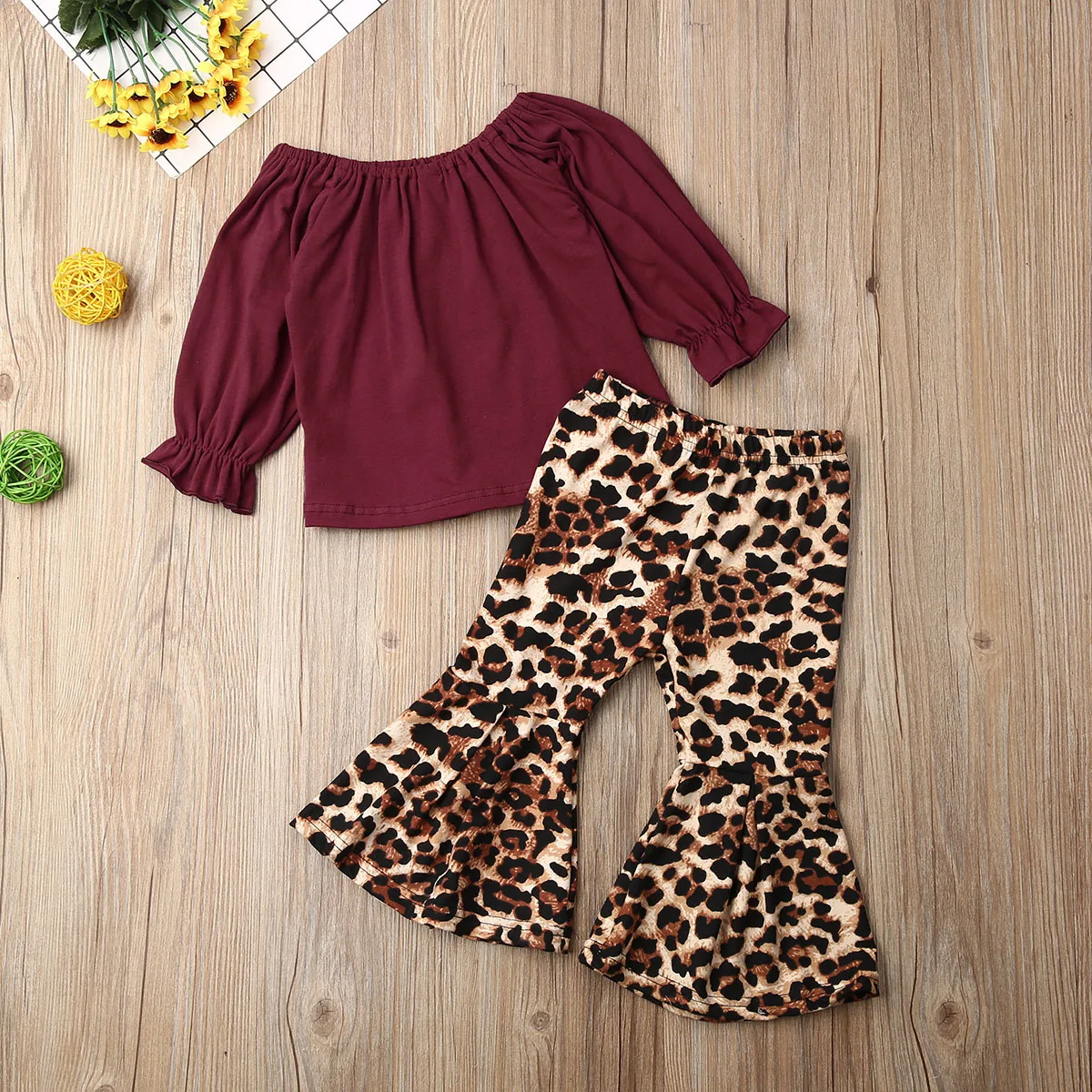 Детская одежда Модный комплект для маленьких девочек, топы с длинными рукавами, футболка+ расклешенные штаны с леопардовым принтом набор одежды для детей, одежда из двух предметов