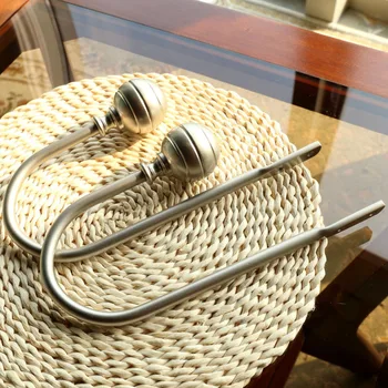 

Nordic Style U-Shaped Creative Curtain Hooks qiang gou Curtain Accessories Curtain Hook qiang gou Beautiful Paragraph without