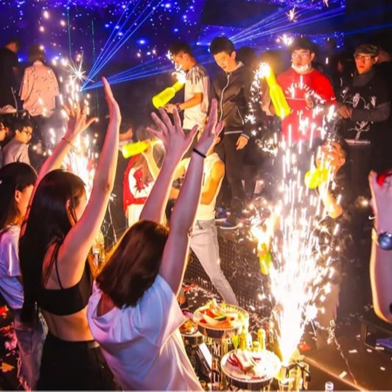 Fire Bottle Bartenders Practice & Performance Bottle Naked Totem Colorful Transparent Fluorescent Bar Accessories Aixiangru