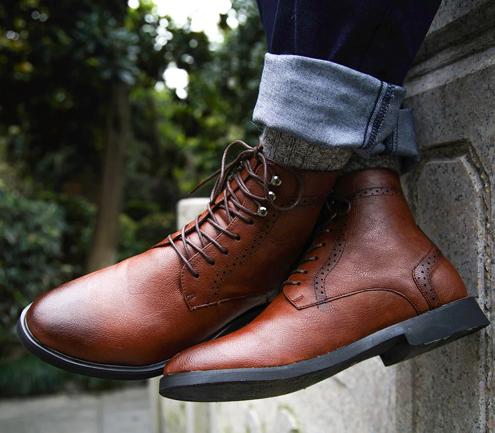 LZJ/мужские ботинки из искусственной кожи; зимняя обувь; модные мужские теплые ботильоны на шнуровке; мужская обувь с заклепками; Zapatos De Hombre
