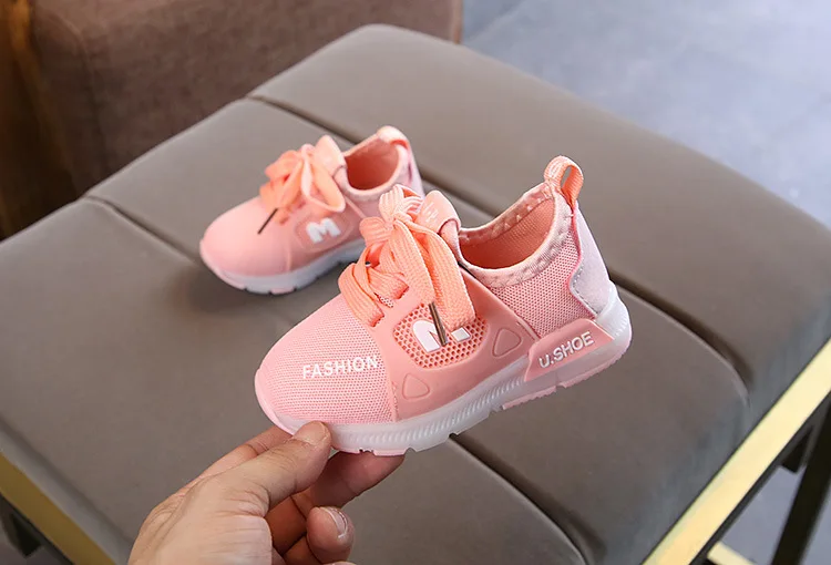 comfortable sandals child Sneakers Luminous Kids Kid Shoes Children Boys Air Mesh Breathable Sneakers basket anfant fille Kids Glowing Sneakers Size 21-30 extra wide children's shoes