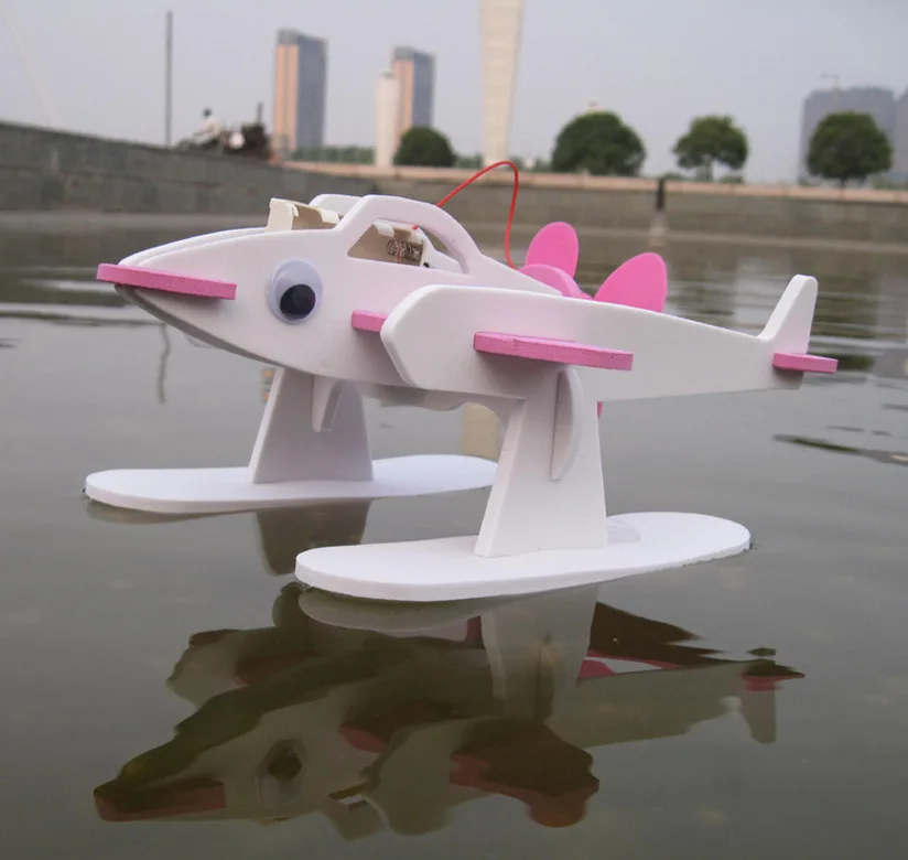 

Handmade DIY Science And Technology Small Production Electric Flying Fish Robot Science Experiment Teaching Aids Air Power Wheel