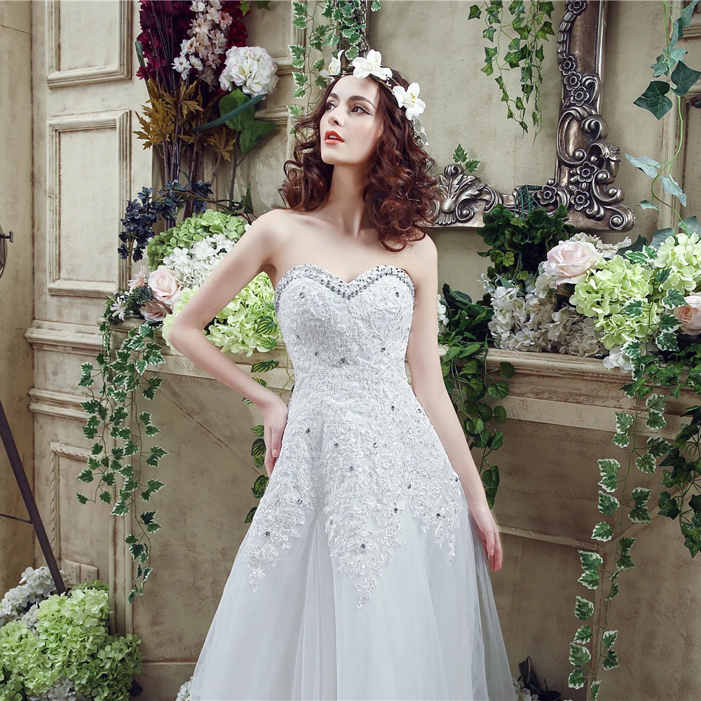 ANGELSBRIDEP-Real-Photo-Crystal-Lace-Applique-Strapless-Beach-Wedding-Dresses-Fashion-Lace-up-Chapel-Train-Wedding (3)