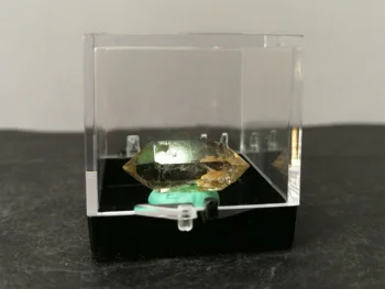 

4.1gNatural crystal, crystal, mineral crystal sample box