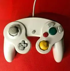 Game Cube/ Nintendo Wii Controller Gamepad White UNOFFICIAL WORKING