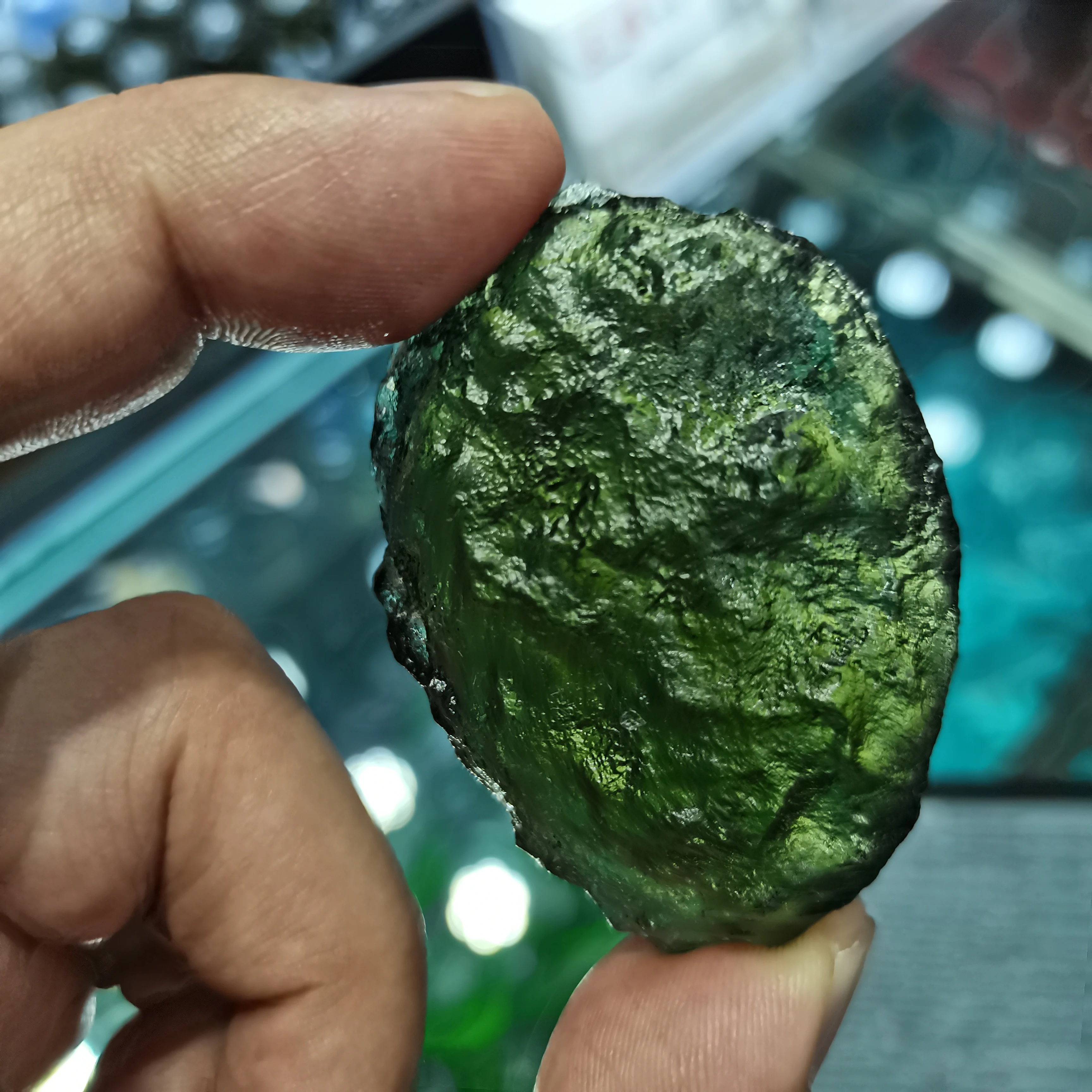 

45-50g Free shipping Natural Moldavite Natural Czech meteorite Pendants fall rough stone crystal Energy stone random delivery