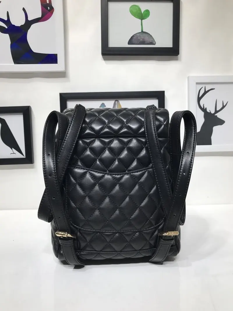 

2020Women Luxury leather Hobo chain small backpack designer purse brand top quality feminine fashion School backpack