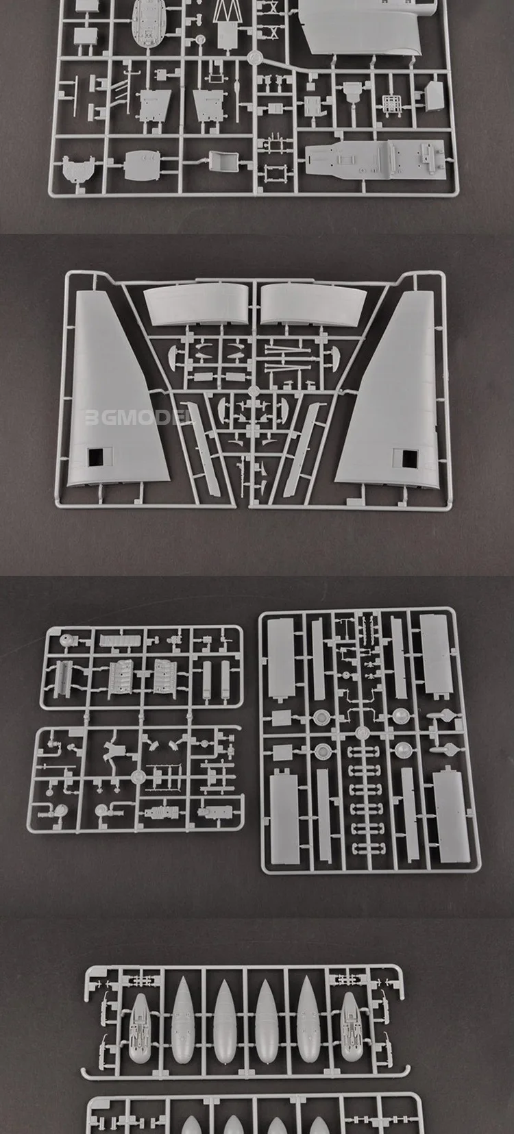 TRUMPETER 03216 Сборная модель 1/32 Германия Ju 87R Dive Bombers